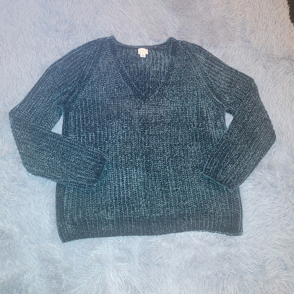 V Neck Hunter Green Cozy Sweater - Picture 2 of 6